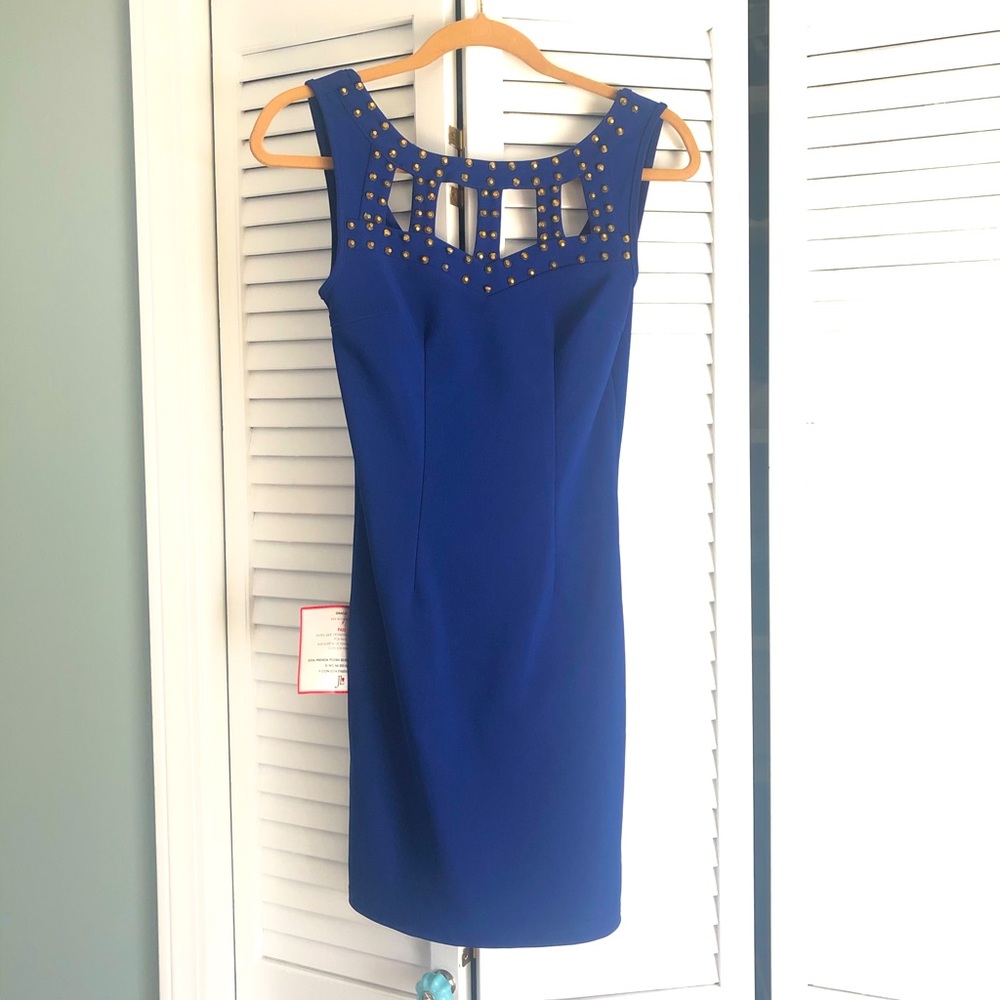 Blue dress